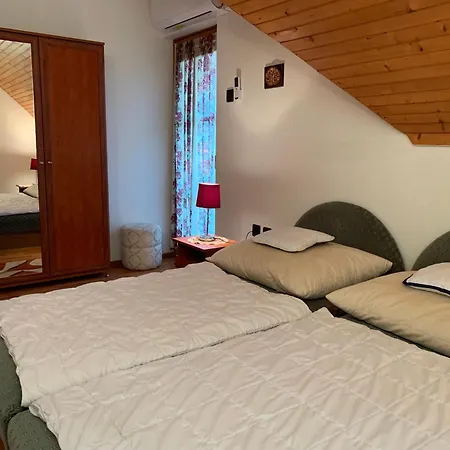 Case de vacanță Beatrix Ueduelohaz